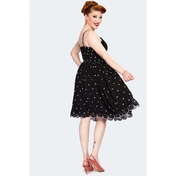 Voodoo Vixen | CURVE DOTTY POLKA DOT FLARED DRESS - Picture 3 of 5